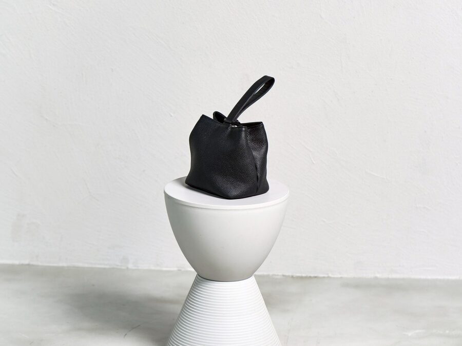 HushTug（レザー製品（バッグ・財布等））の商品イメージ